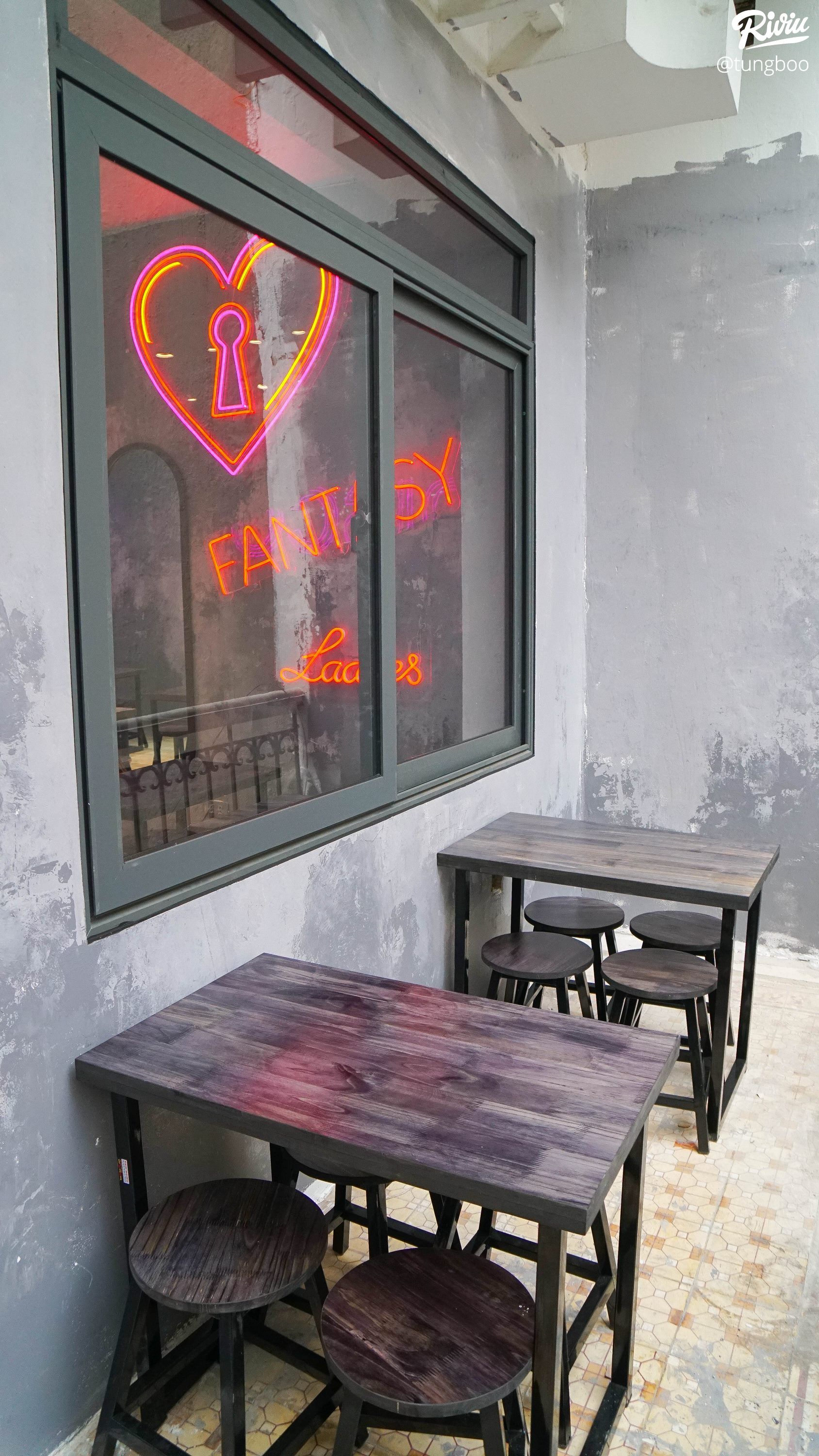 xap xinh quan oc mo xuyen dem cho team co truong khu thai ha - anh 16