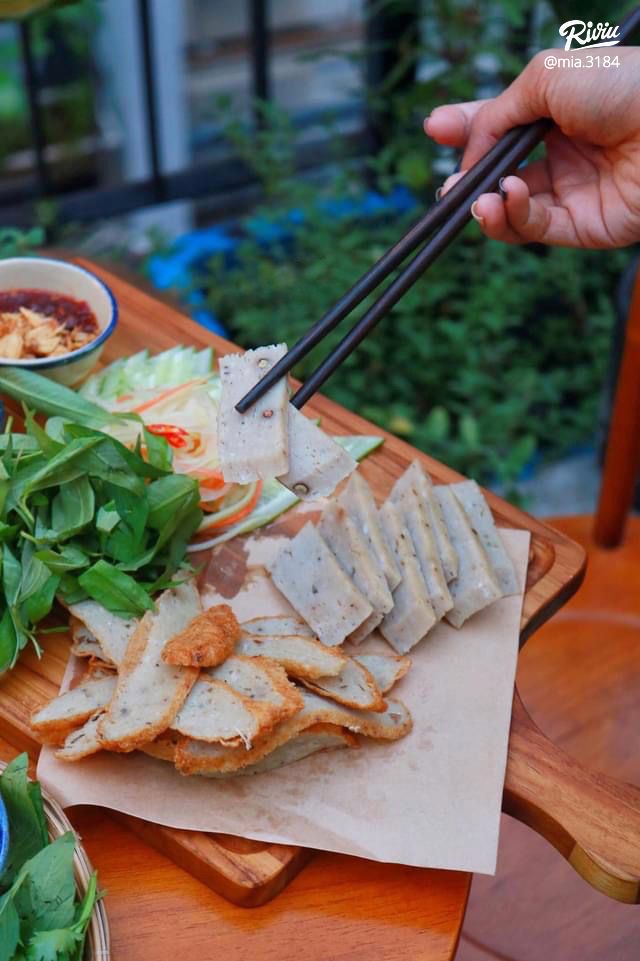 Dress Up Coffee & Pub 355/4 Sư Vạn Hạnh, p12, quận 10 riviu.vn