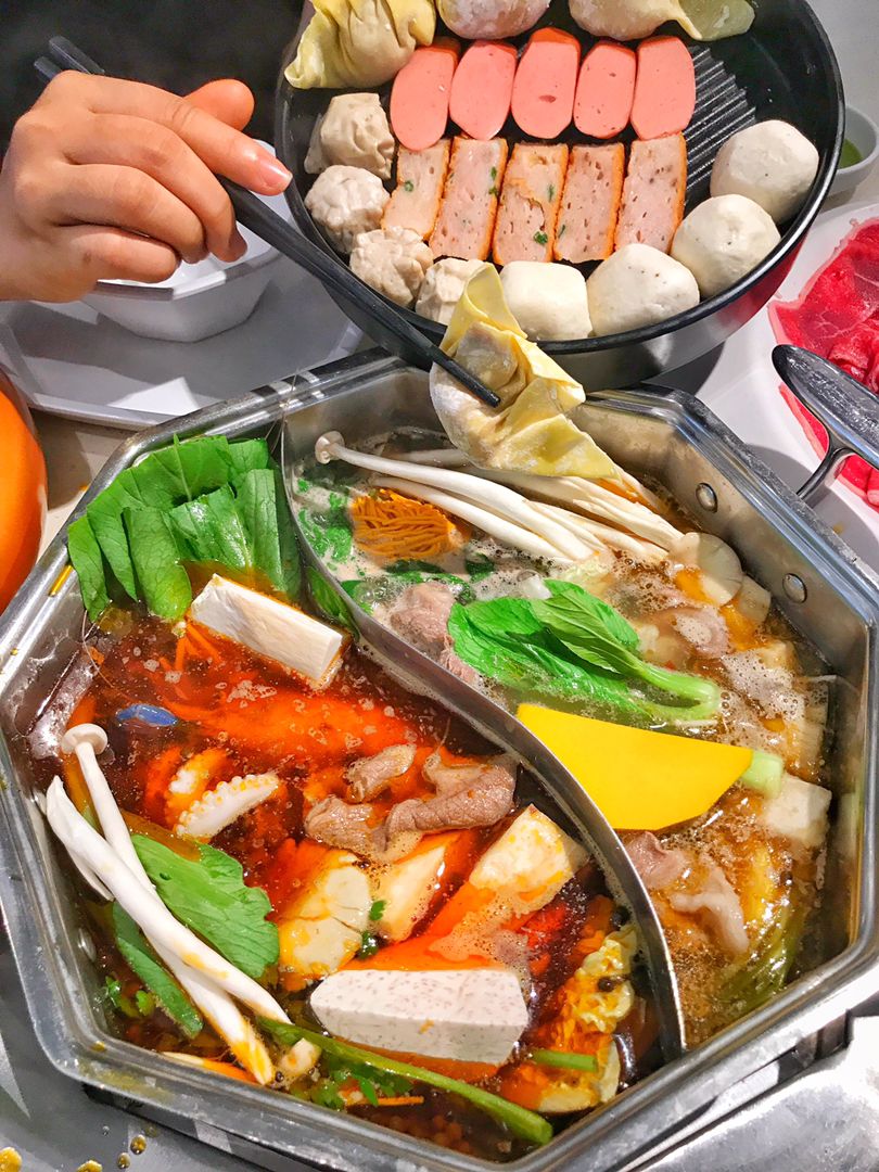 DAO HUA Taiwanese Hotpot Paradise - Buffet lẩu băng chuyền ĐÀO HOA siu hấp dẫn khu Tân Bình‼️