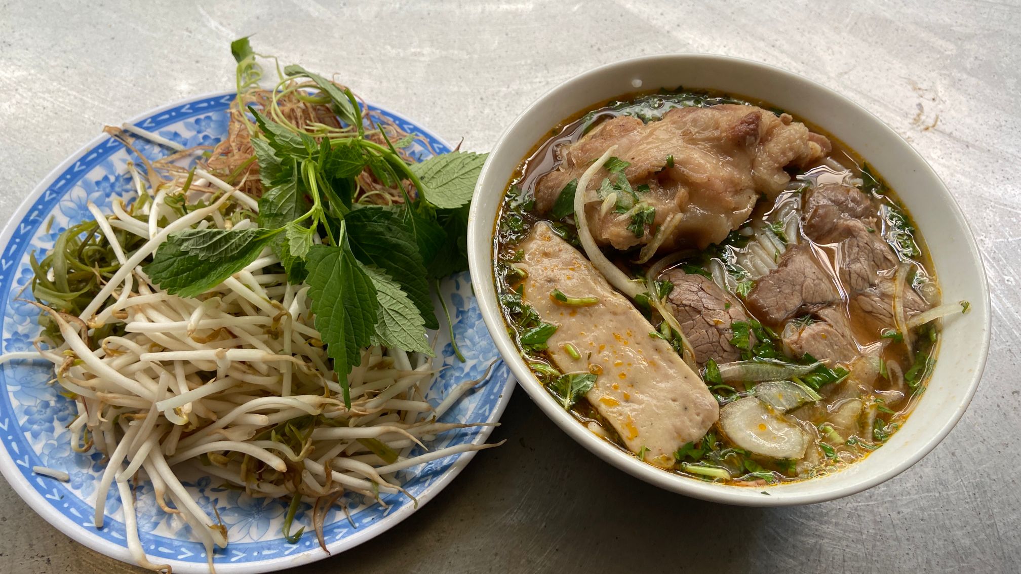 Bún Bò Huế hẻm 268 Tô Hiến Thành Ngon Rẻ nhưng Thất Vọng