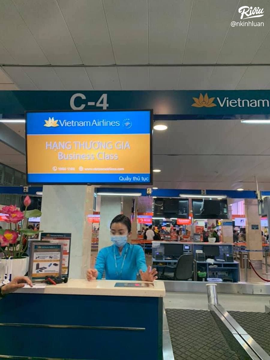 trai nghiem hang thuong gia tu tp.hcm di tp. vinh cua vietnam airlines - anh 2