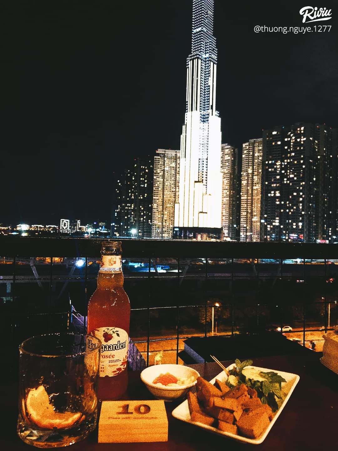 Vivu Rooftop V Vivu Rooftop Riviu vn