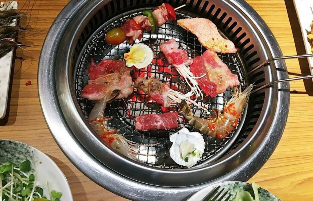 MLEM MLEM VỚI HANA BBQ LUÔN CÁC BẠN ƠI :))