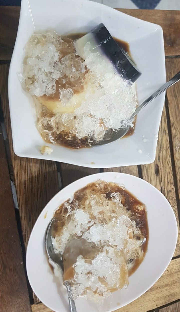 Quân Bánh Flan Quen Mà Lạ

