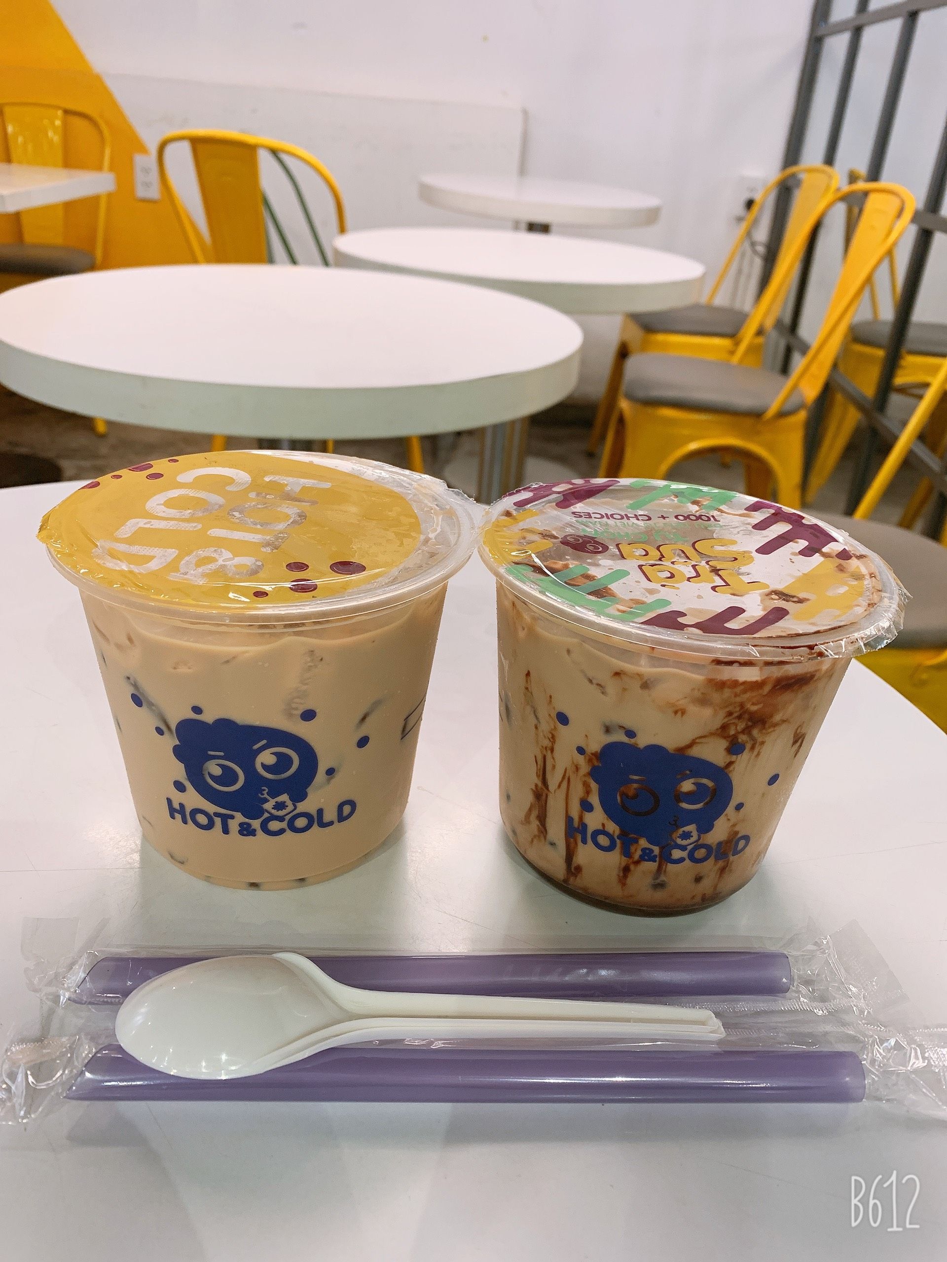 Hot & Cold - Trà sữa và xiên que - Gigamall ở Q. Thủ Đức