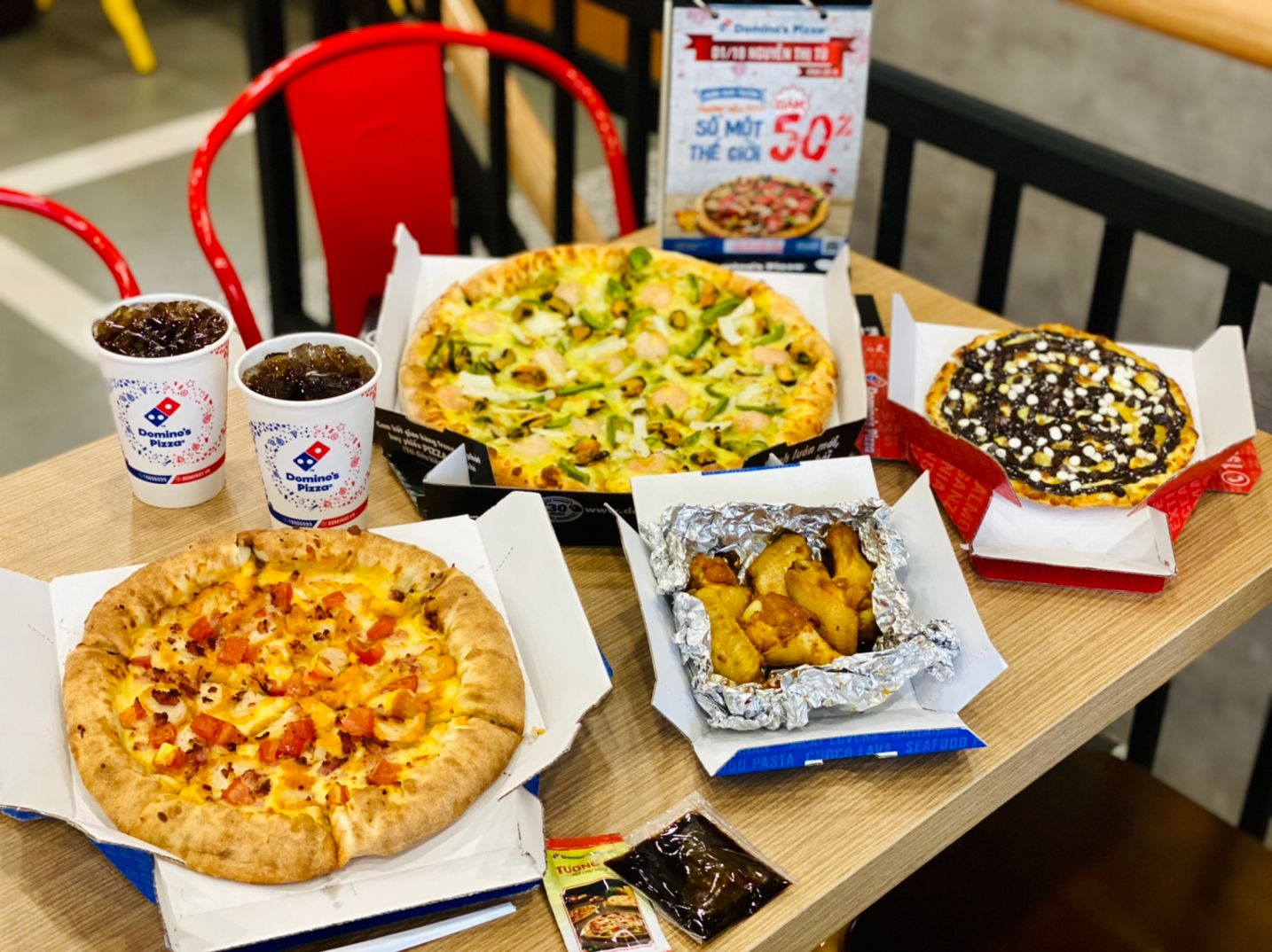 Ưu đãi hot tại cửa hàng thứ 51 của Domino’s Pizza Bình Chánh