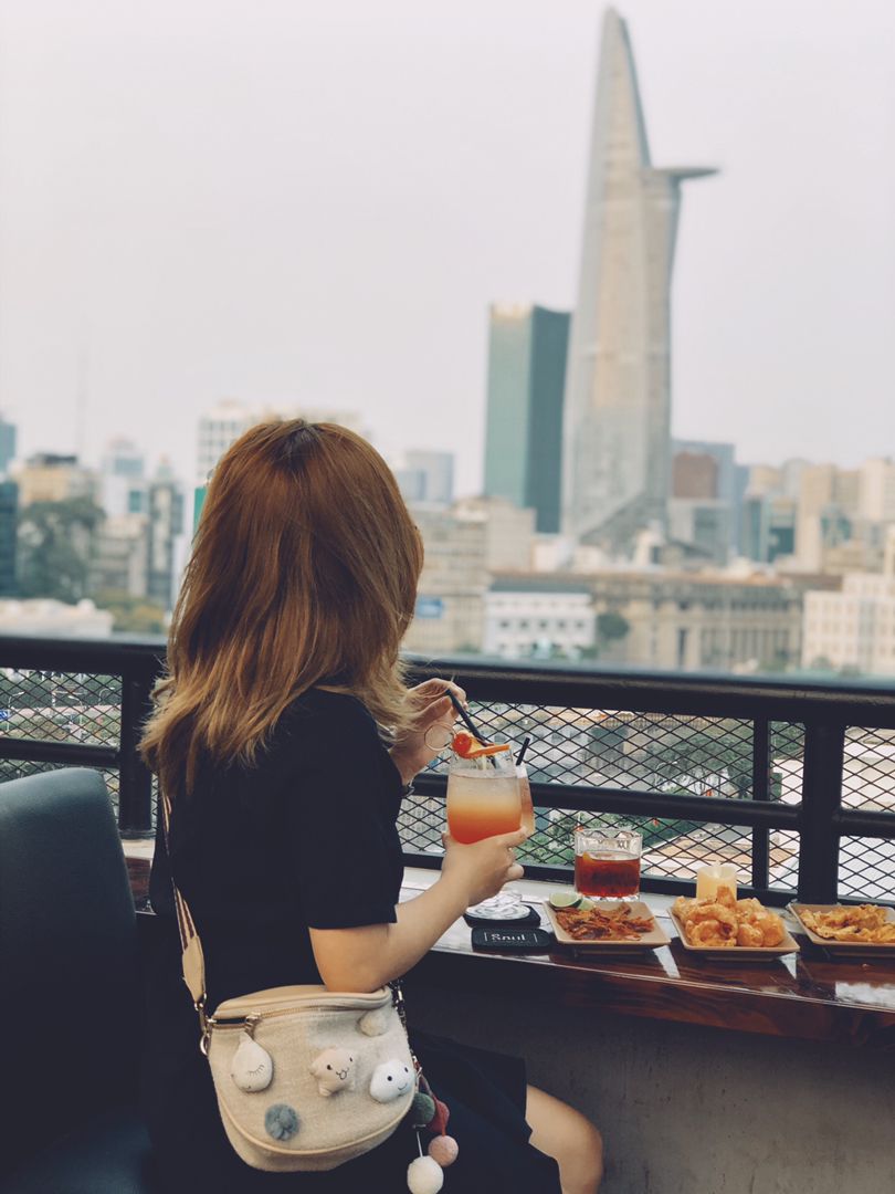 THÊM MỘT ROOFTOP SIÊU CHILL CHO NHỮNG TÂM HỒN LIU XIÊU VÌ TỀNH ÊU ~~ 