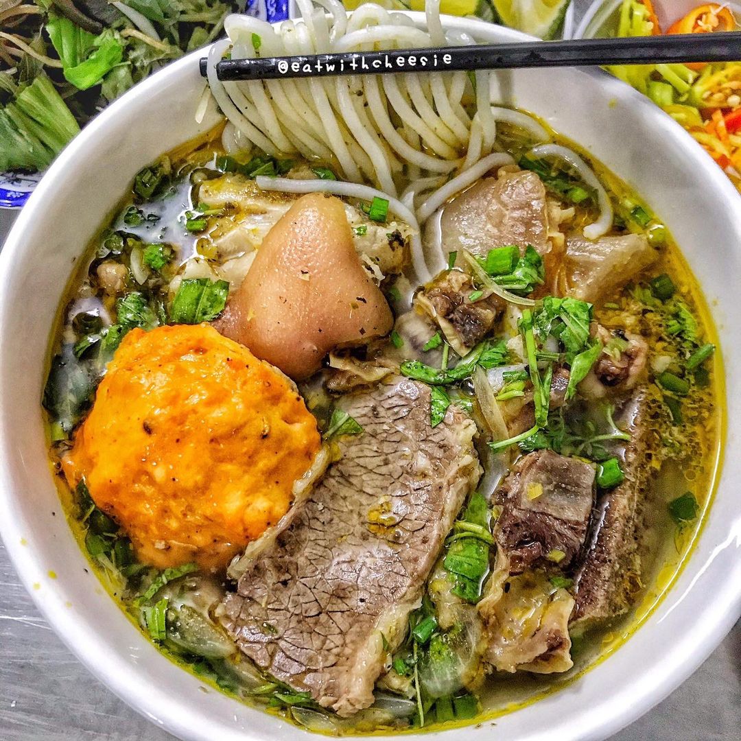 ❤️BÚN BÒ NGẬP TOPPING ĐẦY ĐỦ CẢ GIÒ VÀ XƯƠNG GÂN CHỈ 45k❤️