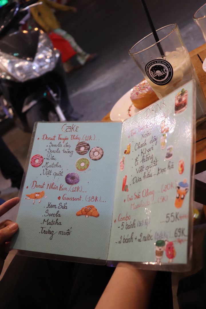 Bánh Donut ???? chocolate ???? dâu ???? matcha ???? việt quốc ????