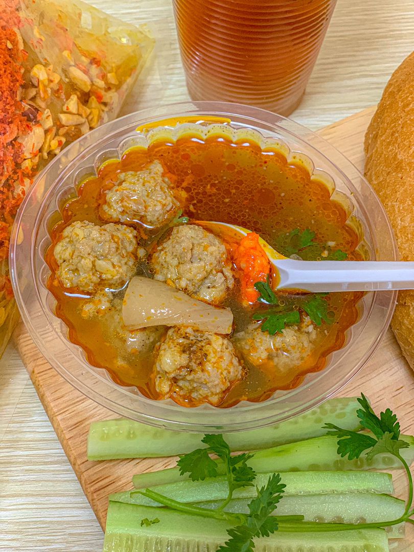 Bánh Mì Xíu Mại Cô Chi Đà Lạt 