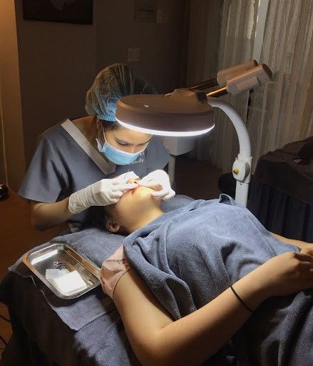 Có công mài sắt - Có ngày tìm được Spa nặn mụn có tâm nhất hệ mặt trời, 250k trọn gói 12 bước siu kĩ!!!
