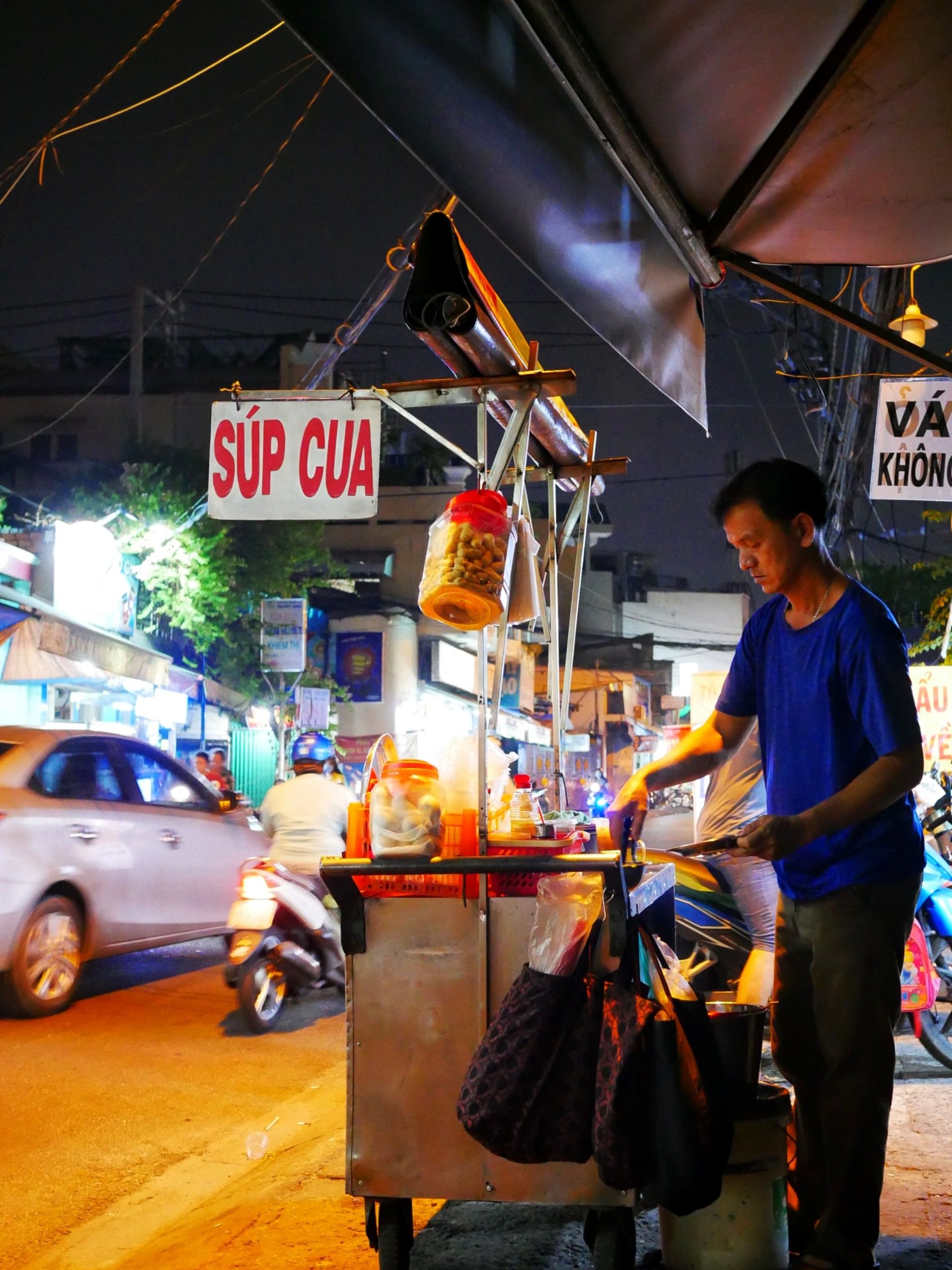 chén soup của chú người Hoa nấu,rẻ mà xịn xò