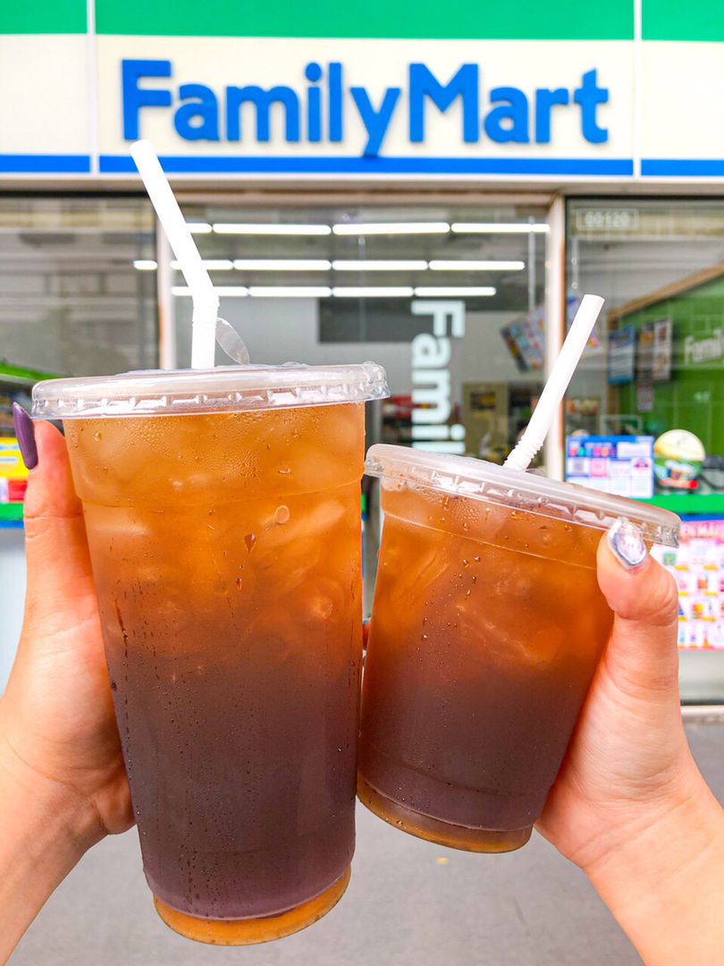 Có ai thử món Trà Hoa Quả ly siêu toa khổng lồ chỉ 13k ở Family Mart này chưa mụi người?