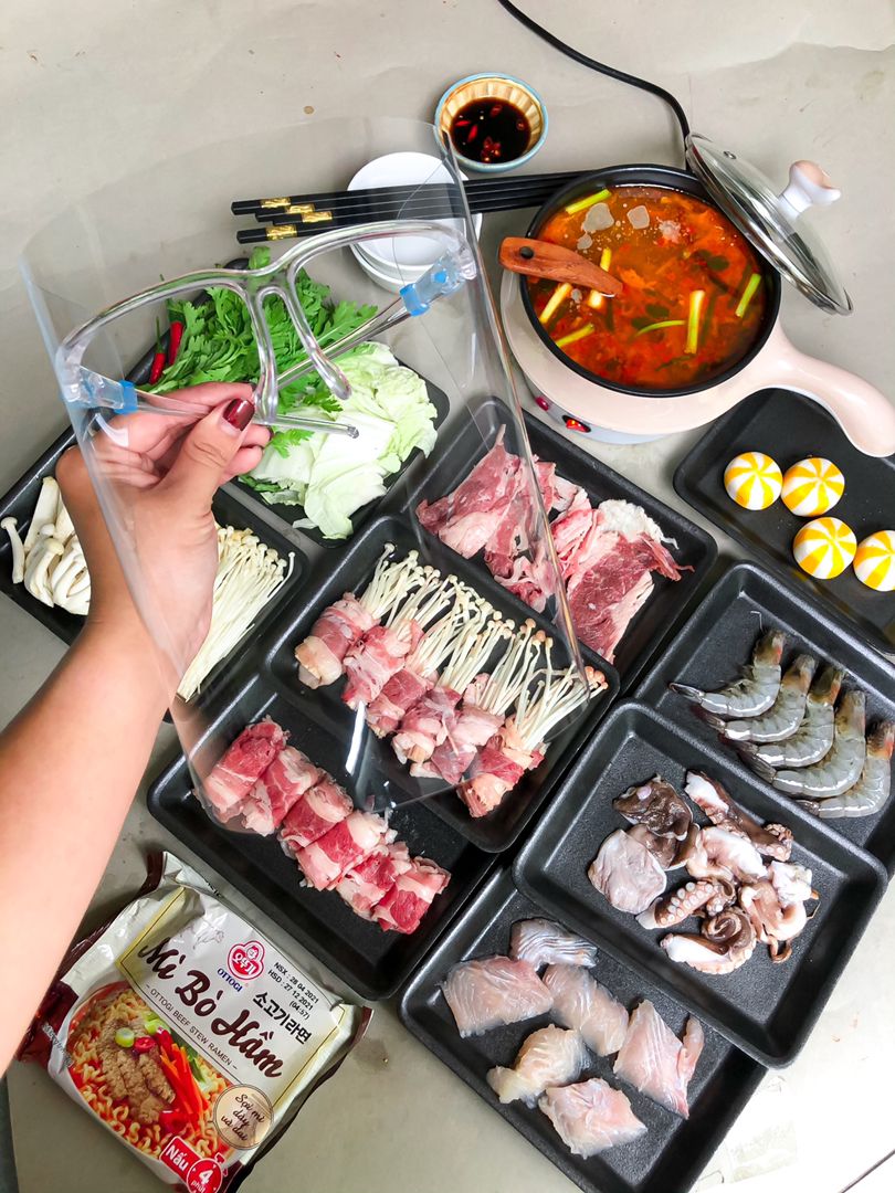 KHÔNG THỂ CHU ĐÁO HƠN - ORDER CHIẾC LẨU SIÊU NGON SIÊU NO TẶNG MẶT NẠ CHỐNG GIỌT BẮN PHÒNG DỊCH COVID CỰC AN TOÀN ♥️