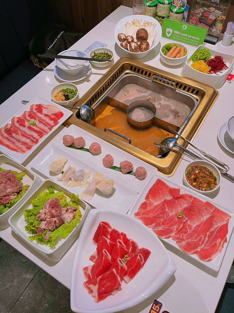 THIÊN ĐƯỜNG LẨU HONGKONG - HUTONG HOTPOT PARADISE