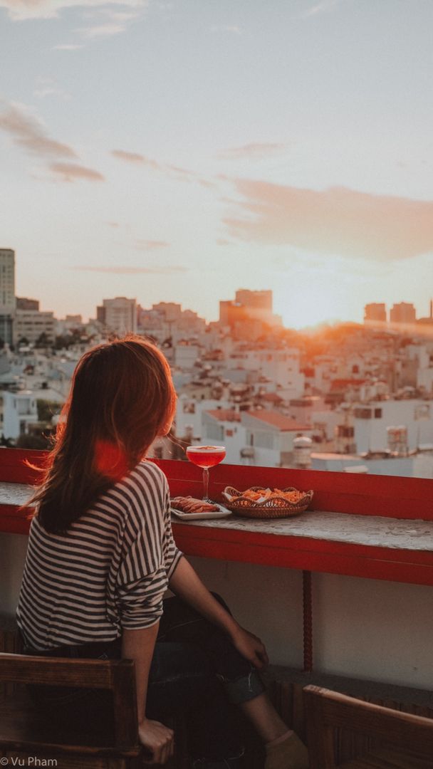 ROOFTOP STYLE TÂY BẮC NGẮM VIEW THÀNH PHỐ CỰC CHILL.