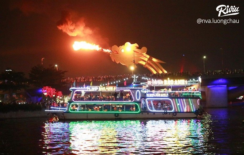 DU THUYỀN SÔNG HÀN ĐÀ NẴNG- NGẮM THÀNH PHỐ ĐÀ NẴNG VỀ ĐÊM - ảnh 3 du thuyen song han da nang- ngam thanh pho da nang ve dem - anh 3