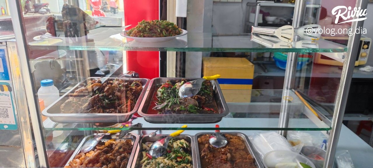 Cơm trưa quận 10 Suri Food - Không Gian rộng rãi thoáng mát.Thực đơn đa dạng - ảnh 10 com trua quan 10 suri food - khong gian rong rai thoang mat.thuc don da dang - anh 10